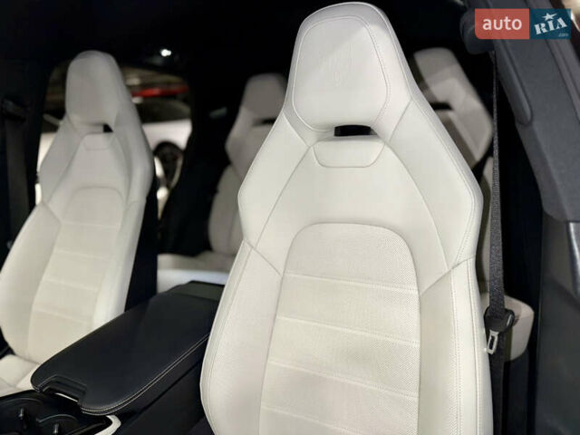 Черный Порше Панамера, объемом двигателя 2.89 л и пробегом 11 тыс. км за 171000 $, фото 31 на Automoto.ua