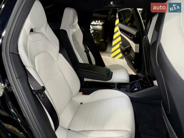 Черный Порше Панамера, объемом двигателя 2.89 л и пробегом 11 тыс. км за 171000 $, фото 36 на Automoto.ua