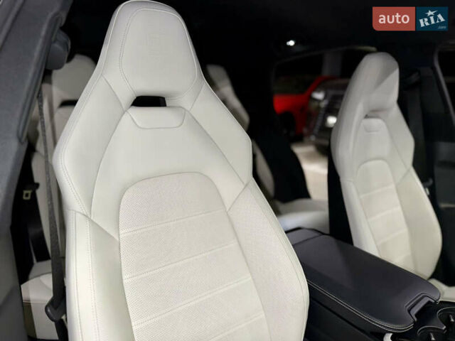 Черный Порше Панамера, объемом двигателя 2.89 л и пробегом 11 тыс. км за 171000 $, фото 42 на Automoto.ua