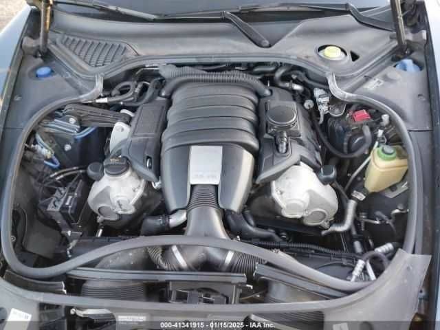 Черный Порше Панамера, объемом двигателя 0 л и пробегом 32 тыс. км за 5000 $, фото 8 на Automoto.ua