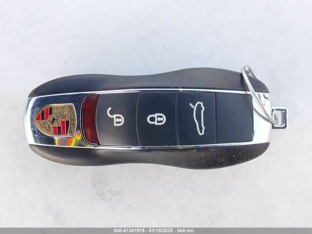 Черный Порше Панамера, объемом двигателя 0 л и пробегом 32 тыс. км за 5000 $, фото 9 на Automoto.ua