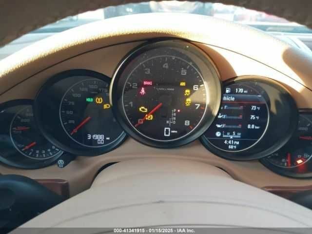 Черный Порше Панамера, объемом двигателя 0 л и пробегом 32 тыс. км за 5000 $, фото 6 на Automoto.ua