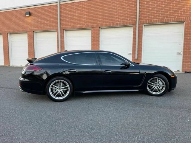 Черный Порше Панамера, объемом двигателя 3 л и пробегом 74 тыс. км за 5400 $, фото 7 на Automoto.ua