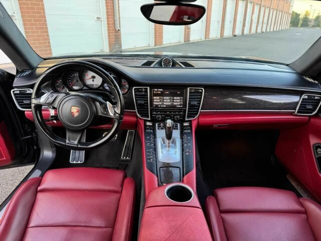 Черный Порше Панамера, объемом двигателя 3 л и пробегом 74 тыс. км за 5400 $, фото 10 на Automoto.ua