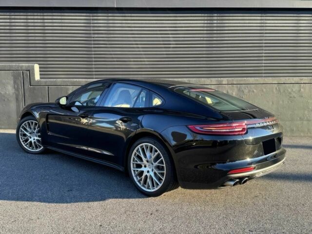 Черный Порше Панамера, объемом двигателя 2.9 л и пробегом 45 тыс. км за 8700 $, фото 4 на Automoto.ua