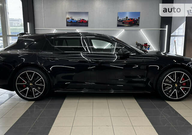 Чорний Порше Panamera, об'ємом двигуна 4 л та пробігом 74 тис. км за 99900 $, фото 2 на Automoto.ua