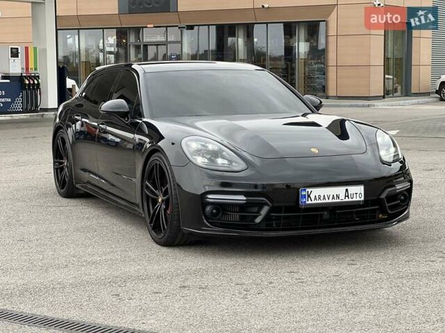 Чорний Порше Panamera, об'ємом двигуна 4 л та пробігом 88 тис. км за 95000 $, фото 19 на Automoto.ua