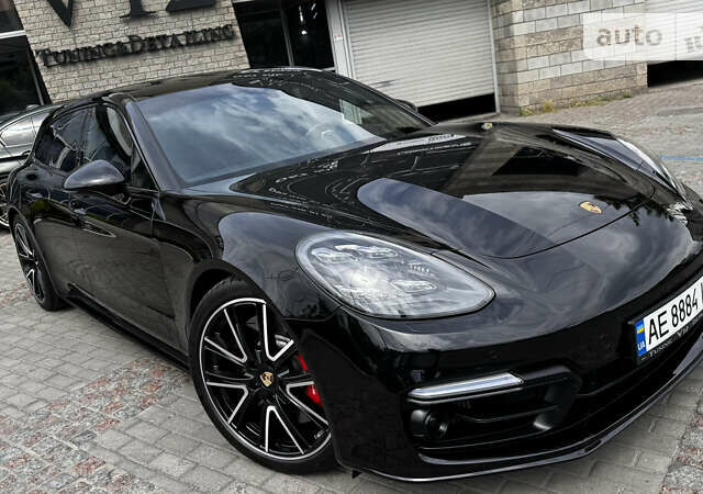 Чорний Порше Panamera, об'ємом двигуна 4 л та пробігом 74 тис. км за 99900 $, фото 25 на Automoto.ua