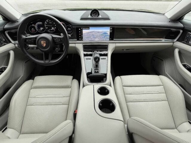 Черный Порше Панамера, объемом двигателя 2.9 л и пробегом 23 тыс. км за 22000 $, фото 9 на Automoto.ua