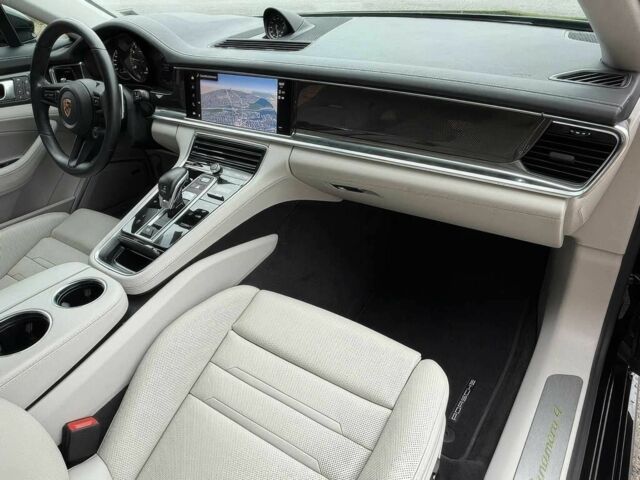 Черный Порше Панамера, объемом двигателя 2.9 л и пробегом 23 тыс. км за 22000 $, фото 8 на Automoto.ua