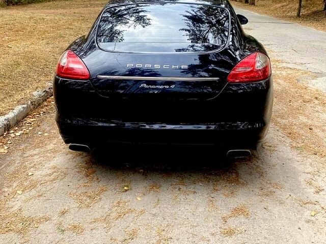 Чорний Порше Panamera, об'ємом двигуна 36 л та пробігом 155 тис. км за 24000 $, фото 5 на Automoto.ua