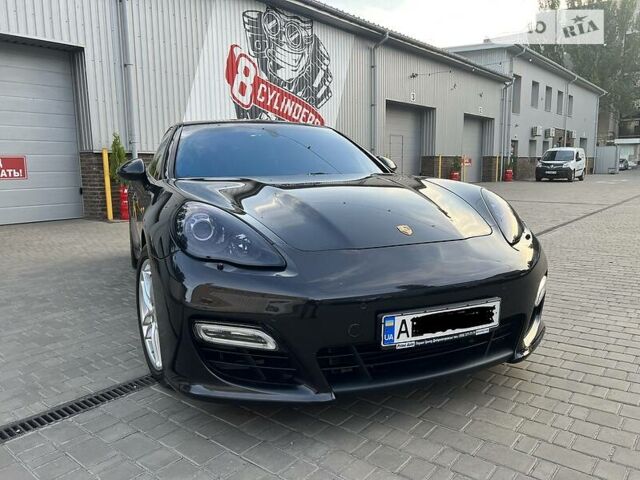 Чорний Порше Panamera, об'ємом двигуна 4.8 л та пробігом 68 тис. км за 38000 $, фото 13 на Automoto.ua