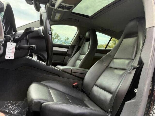 Чорний Порше Panamera, об'ємом двигуна 4.8 л та пробігом 89 тис. км за 11000 $, фото 8 на Automoto.ua
