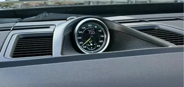 Чорний Порше Panamera, об'ємом двигуна 3 л та пробігом 185 тис. км за 28552 $, фото 9 на Automoto.ua