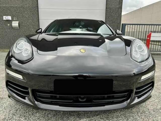 Чорний Порше Panamera, об'ємом двигуна 3 л та пробігом 79 тис. км за 16200 $, фото 1 на Automoto.ua