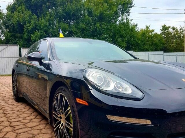 Чорний Порше Panamera, об'ємом двигуна 3 л та пробігом 185 тис. км за 28552 $, фото 2 на Automoto.ua