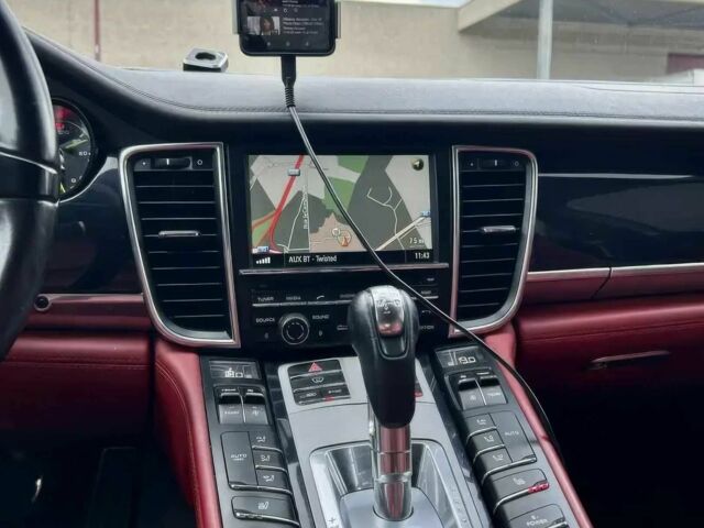 Чорний Порше Panamera, об'ємом двигуна 3 л та пробігом 79 тис. км за 16200 $, фото 9 на Automoto.ua