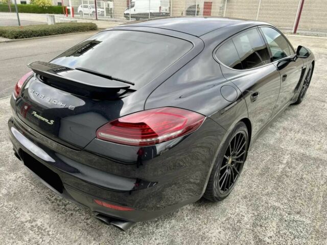Чорний Порше Panamera, об'ємом двигуна 3 л та пробігом 79 тис. км за 16200 $, фото 6 на Automoto.ua