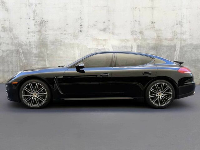 Черный Порше Панамера, объемом двигателя 3.6 л и пробегом 72 тыс. км за 11000 $, фото 3 на Automoto.ua