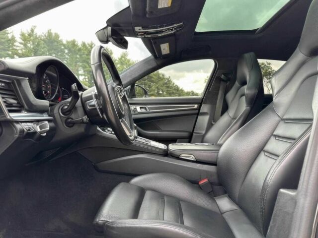 Черный Порше Панамера, объемом двигателя 4 л и пробегом 32 тыс. км за 37000 $, фото 8 на Automoto.ua