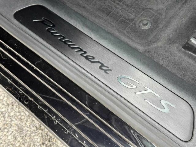 Черный Порше Панамера, объемом двигателя 4 л и пробегом 32 тыс. км за 37000 $, фото 16 на Automoto.ua