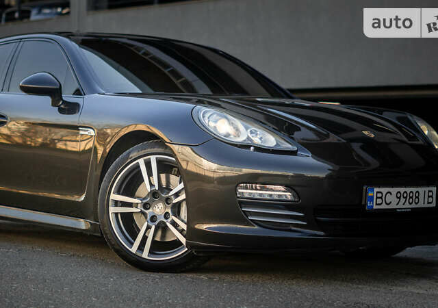 Коричневий Порше Panamera, об'ємом двигуна 4.81 л та пробігом 162 тис. км за 28000 $, фото 10 на Automoto.ua