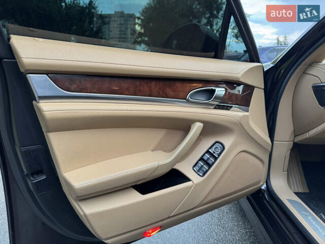 Коричневий Порше Panamera, об'ємом двигуна 3.61 л та пробігом 156 тис. км за 16500 $, фото 21 на Automoto.ua