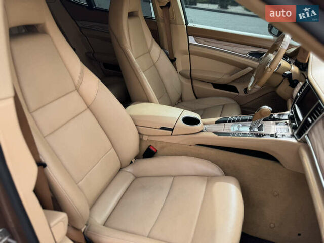 Коричневый Порше Панамера, объемом двигателя 3.6 л и пробегом 137 тыс. км за 17999 $, фото 17 на Automoto.ua