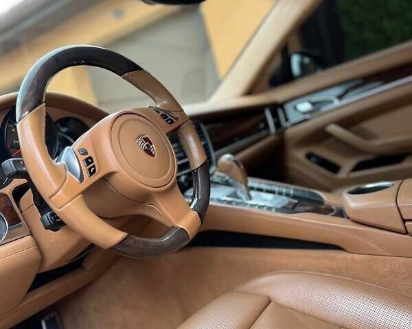 Коричневый Порше Панамера, объемом двигателя 4.81 л и пробегом 142 тыс. км за 25530 $, фото 2 на Automoto.ua