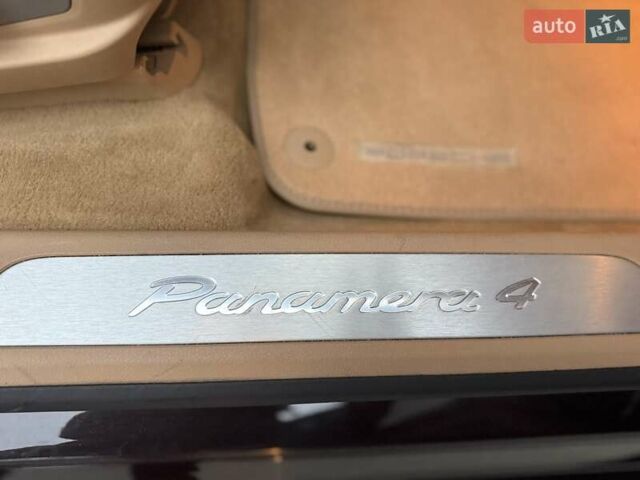 Коричневый Порше Панамера, объемом двигателя 3.61 л и пробегом 85 тыс. км за 24500 $, фото 58 на Automoto.ua