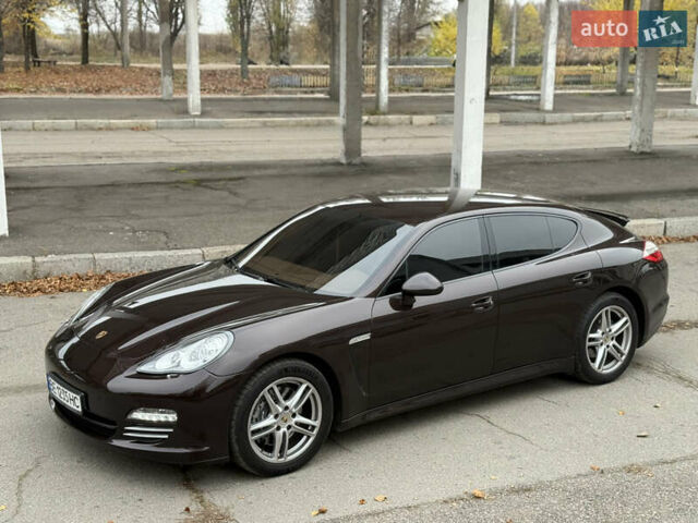 Коричневый Порше Панамера, объемом двигателя 3.61 л и пробегом 81 тыс. км за 21500 $, фото 14 на Automoto.ua