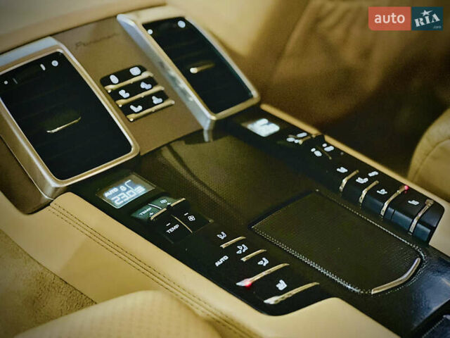 Коричневый Порше Панамера, объемом двигателя 3.61 л и пробегом 244 тыс. км за 16999 $, фото 18 на Automoto.ua