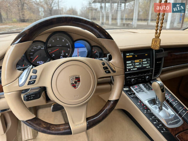 Коричневый Порше Панамера, объемом двигателя 3.61 л и пробегом 81 тыс. км за 21500 $, фото 19 на Automoto.ua