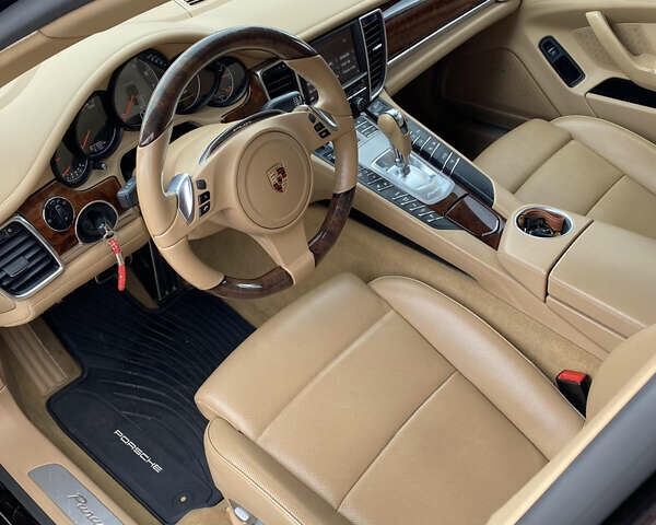 Коричневий Порше Panamera, об'ємом двигуна 4.8 л та пробігом 87 тис. км за 32000 $, фото 30 на Automoto.ua