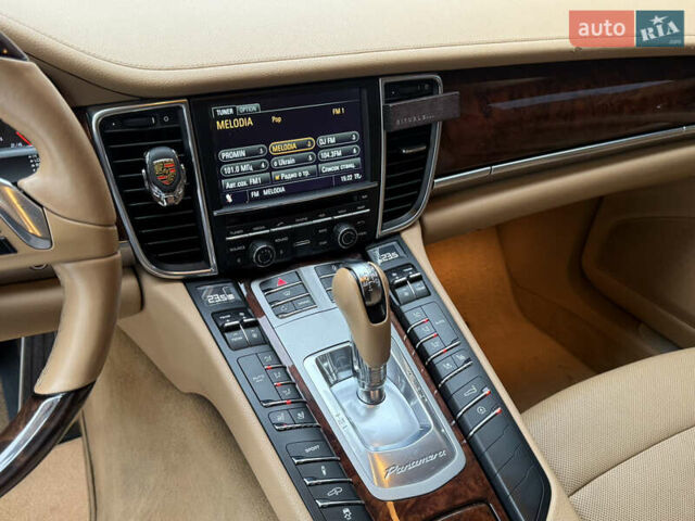 Коричневый Порше Панамера, объемом двигателя 3.61 л и пробегом 81 тыс. км за 21500 $, фото 21 на Automoto.ua