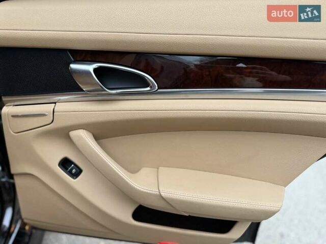 Коричневый Порше Панамера, объемом двигателя 3.61 л и пробегом 85 тыс. км за 24500 $, фото 46 на Automoto.ua