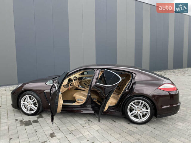 Коричневий Порше Panamera, об'ємом двигуна 4.8 л та пробігом 87 тис. км за 32000 $, фото 13 на Automoto.ua