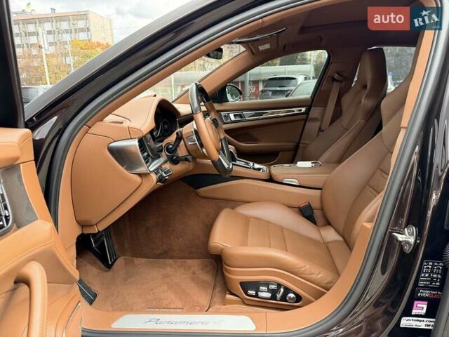 Коричневий Порше Panamera, об'ємом двигуна 2.89 л та пробігом 63 тис. км за 78500 $, фото 16 на Automoto.ua