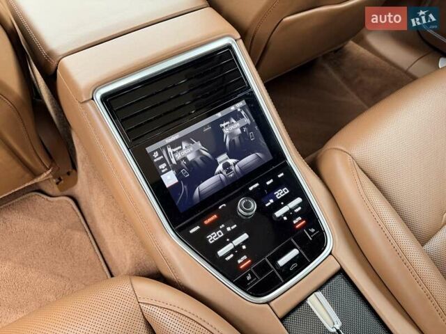 Коричневий Порше Panamera, об'ємом двигуна 2.89 л та пробігом 63 тис. км за 78500 $, фото 34 на Automoto.ua