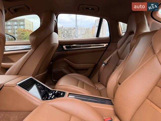 Коричневий Порше Panamera, об'ємом двигуна 2.89 л та пробігом 63 тис. км за 78500 $, фото 37 на Automoto.ua