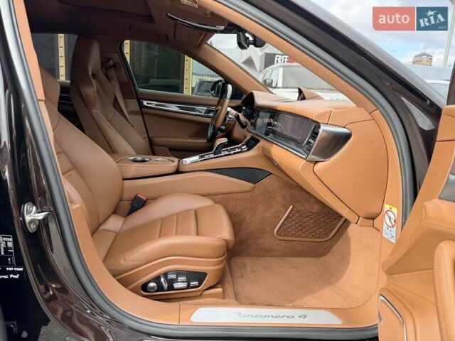 Коричневий Порше Panamera, об'ємом двигуна 2.89 л та пробігом 63 тис. км за 78500 $, фото 35 на Automoto.ua