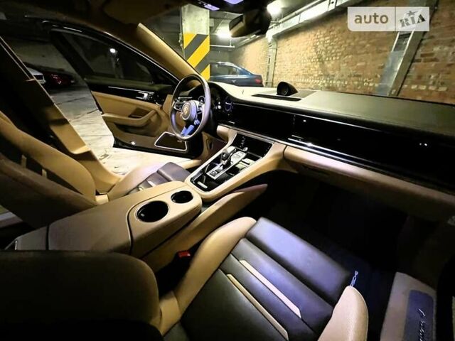 Коричневий Порше Panamera, об'ємом двигуна 2.89 л та пробігом 21 тис. км за 156000 $, фото 40 на Automoto.ua