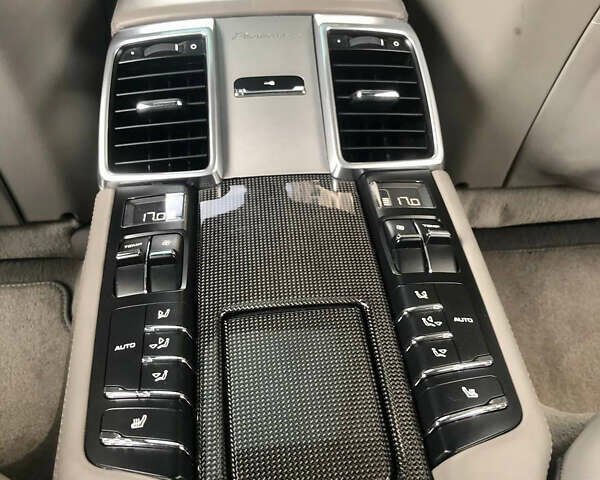 Коричневый Порше Панамера, объемом двигателя 4.8 л и пробегом 152 тыс. км за 26500 $, фото 12 на Automoto.ua