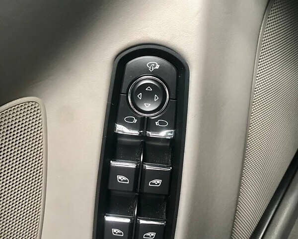 Коричневый Порше Панамера, объемом двигателя 4.8 л и пробегом 152 тыс. км за 26500 $, фото 14 на Automoto.ua