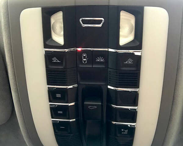 Коричневый Порше Панамера, объемом двигателя 4.8 л и пробегом 152 тыс. км за 26500 $, фото 18 на Automoto.ua