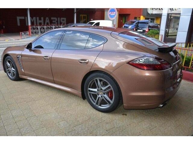 Коричневий Порше Panamera, об'ємом двигуна 0 л та пробігом 118 тис. км за 29500 $, фото 2 на Automoto.ua