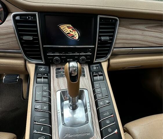 Коричневий Порше Panamera, об'ємом двигуна 3.6 л та пробігом 135 тис. км за 22400 $, фото 11 на Automoto.ua