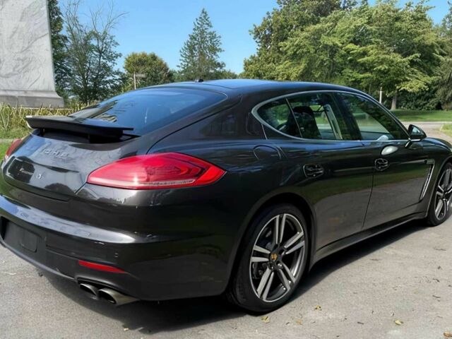 Коричневий Порше Panamera, об'ємом двигуна 3 л та пробігом 73 тис. км за 10900 $, фото 4 на Automoto.ua