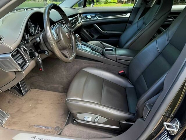 Коричневий Порше Panamera, об'ємом двигуна 3 л та пробігом 73 тис. км за 10900 $, фото 8 на Automoto.ua