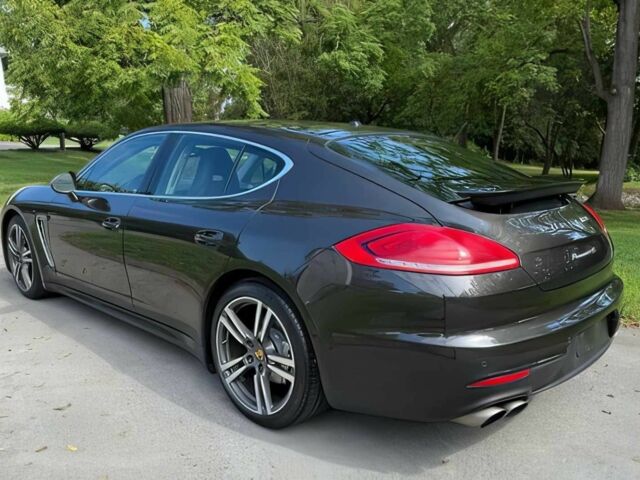Коричневий Порше Panamera, об'ємом двигуна 3 л та пробігом 73 тис. км за 10900 $, фото 6 на Automoto.ua